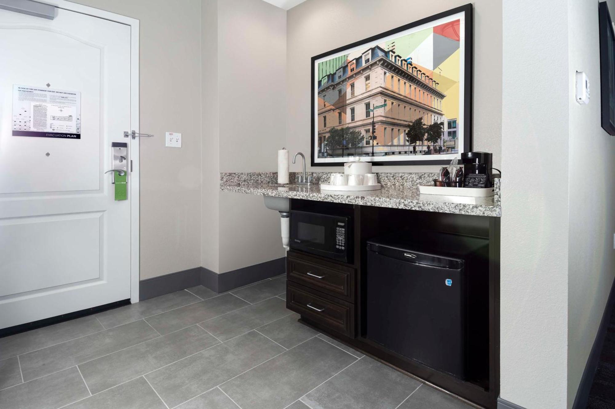 Hampton Inn & Suites - Raleigh Downtown Kültér fotó